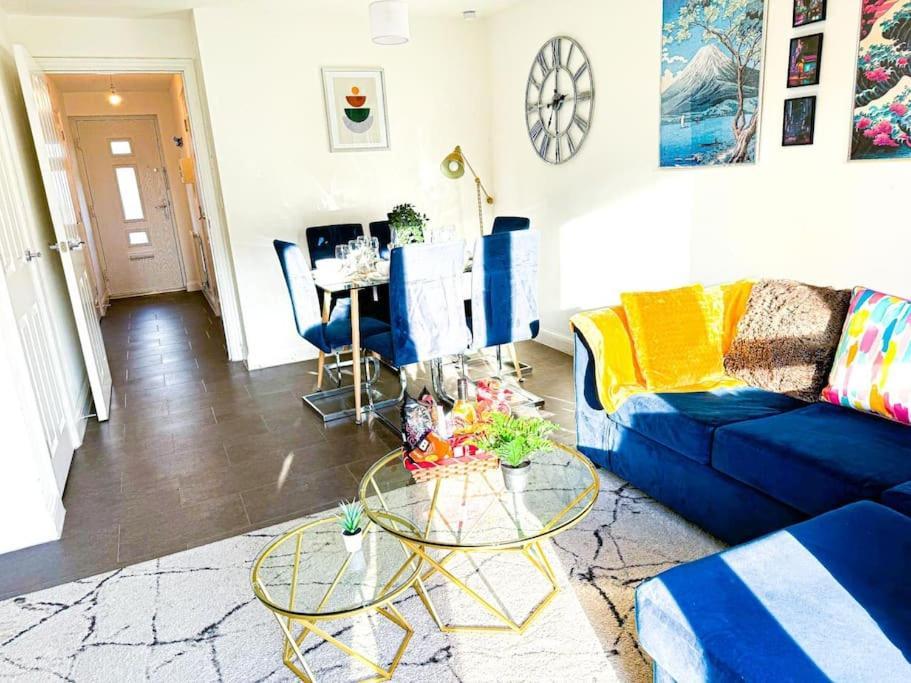 Contractors, Families, Tourists & Groups Welcome Sleeps Upto 9, Garden, Pet Allowed, Parking Included! Birmingham Exteriér fotografie
