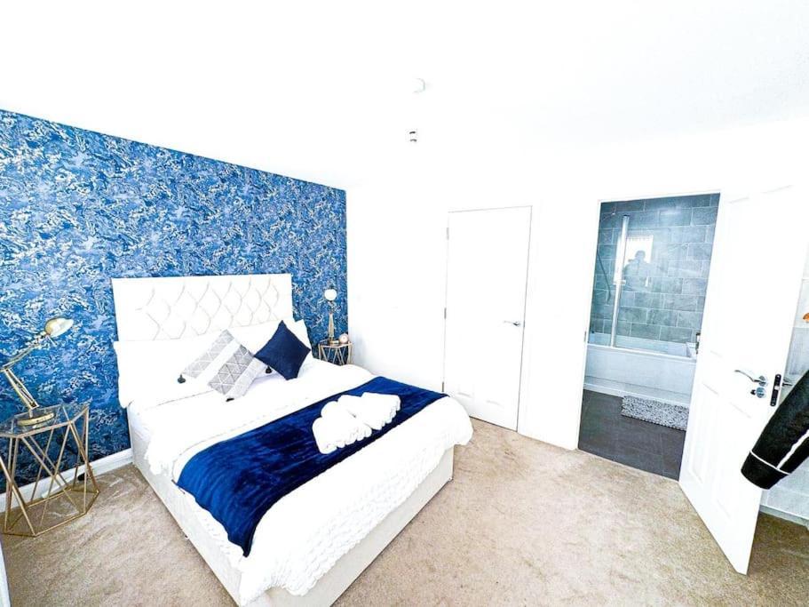 Contractors, Families, Tourists & Groups Welcome Sleeps Upto 9, Garden, Pet Allowed, Parking Included! Birmingham Exteriér fotografie