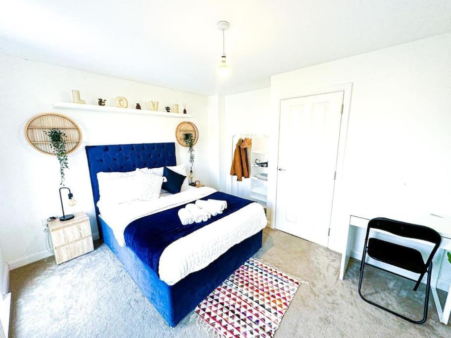 Contractors, Families, Tourists & Groups Welcome Sleeps Upto 9, Garden, Pet Allowed, Parking Included! Birmingham Exteriér fotografie