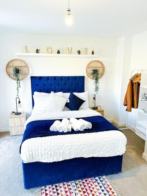 Contractors, Families, Tourists & Groups Welcome Sleeps Upto 9, Garden, Pet Allowed, Parking Included! Birmingham Exteriér fotografie