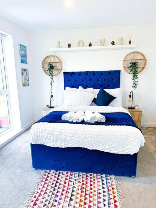 Contractors, Families, Tourists & Groups Welcome Sleeps Upto 9, Garden, Pet Allowed, Parking Included! Birmingham Exteriér fotografie