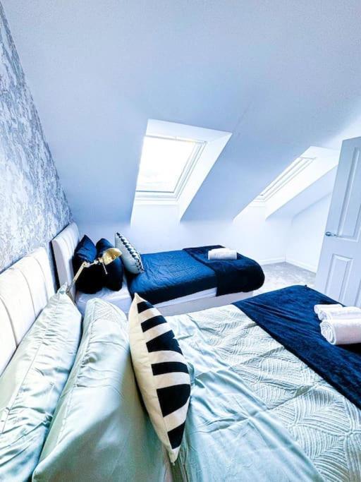 Contractors, Families, Tourists & Groups Welcome Sleeps Upto 9, Garden, Pet Allowed, Parking Included! Birmingham Exteriér fotografie