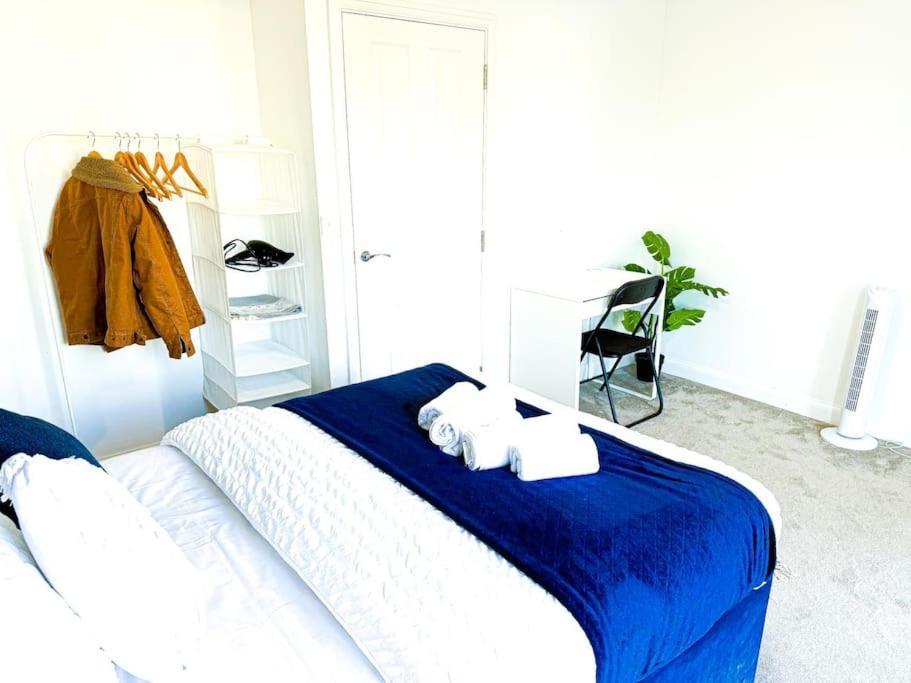 Contractors, Families, Tourists & Groups Welcome Sleeps Upto 9, Garden, Pet Allowed, Parking Included! Birmingham Exteriér fotografie